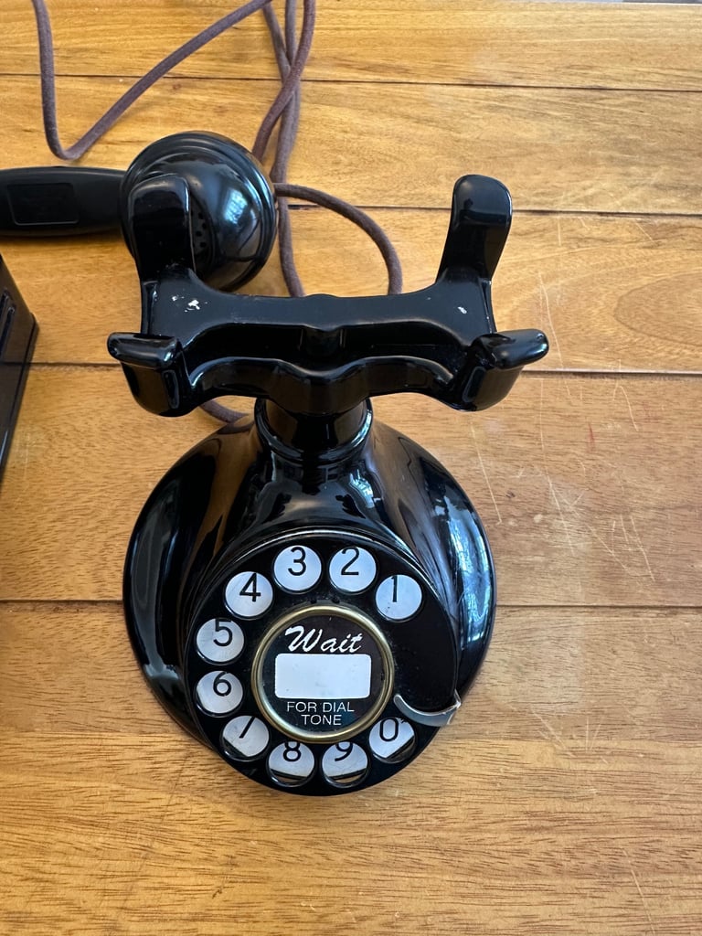 Western Electric 102 telephone with subset