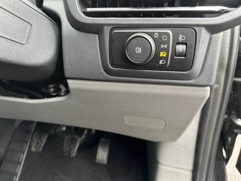 2025 Ford Transit Custom 320 LWB 2.0 Tdci Limited 136PS D/Cab Crew Bus Diesel Manual