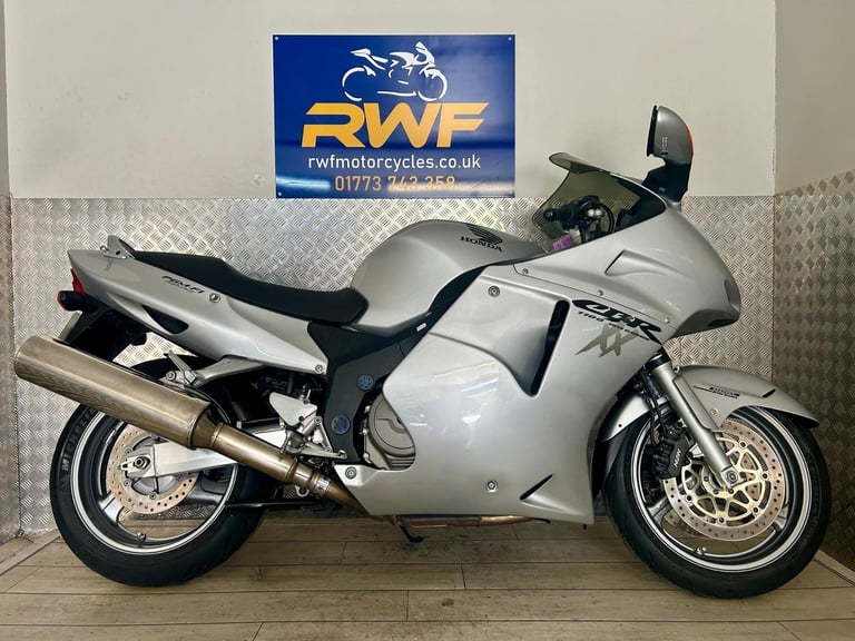 image for HONDA CBR 1100 XX SUPER BLACKBIRD, 2004, 54 REG, ONLY 8,690 MILES!! SUPERB COND
