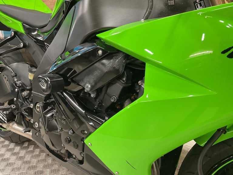 KAWASAKI ZX10R 2009