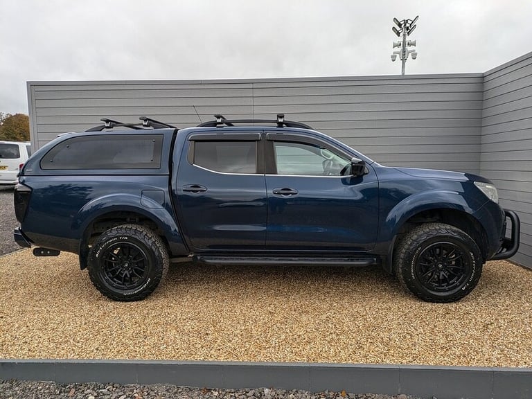 2017 Nissan Navara Double Cab Pick Up Tekna 2.3dCi 190 4WD Auto PICK UP DIESEL Automatic
