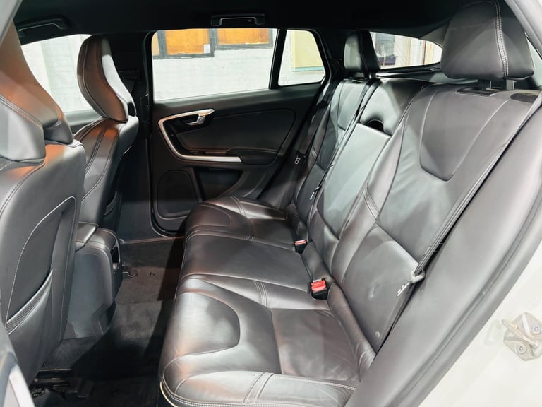 2014 Volvo V60 2.0 D4 R-Design Lux Euro 6 (s/s) 5dr ESTATE Diesel Manual