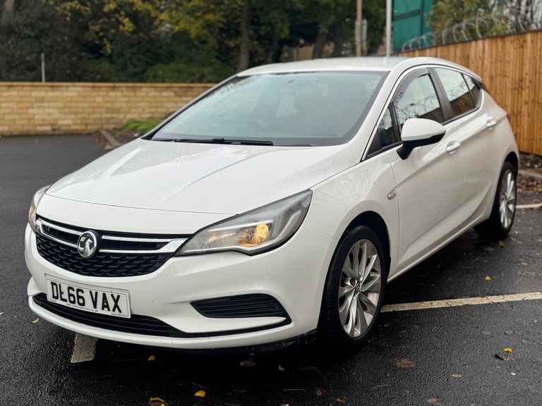 2016 Vauxhall Astra 1.6 CDTi 16V Design 5dr HATCHBACK Diesel Manual