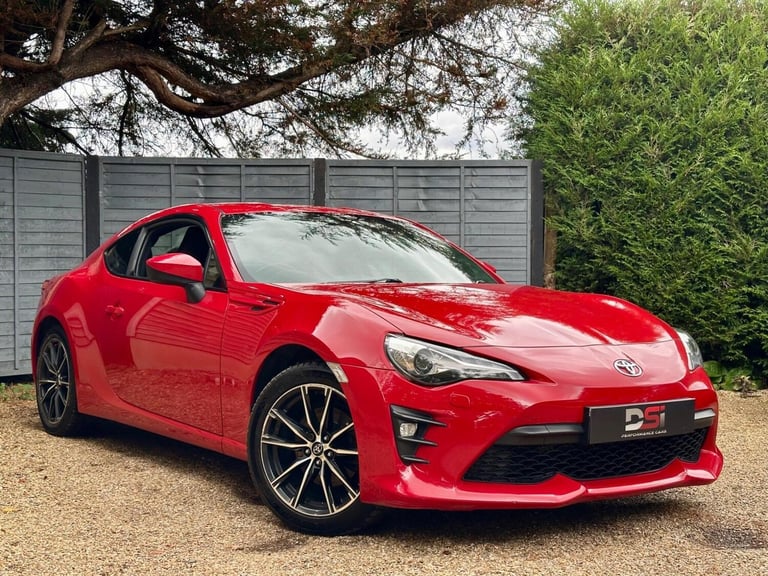 image for 2017 Toyota GT86 2.0 Boxer D-4S Pro Euro 6 2dr COUPE Petrol Manual