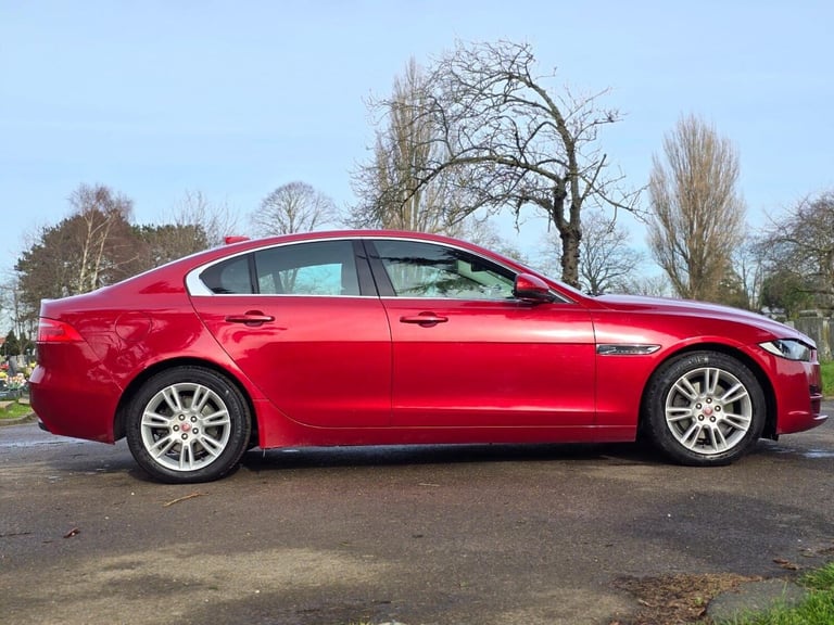 2017 Jaguar XE 2.0d Prestige Auto Euro 6 (s/s) 4dr Saloon Diesel Automatic
