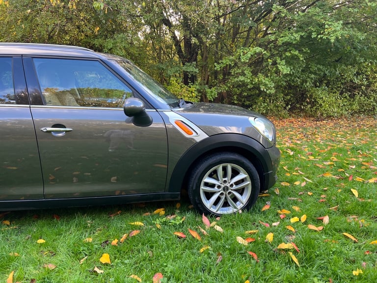 2011 MINI Countryman 1.6 Cooper 5dr Auto HATCHBACK Petrol Automatic