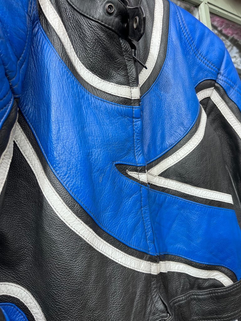 Icon Sport Leather Motor Cycle two piece Suit Men’s Size L  Very Good Condition