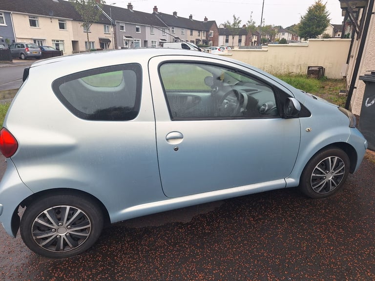 Price dropped .. Aygo 2006