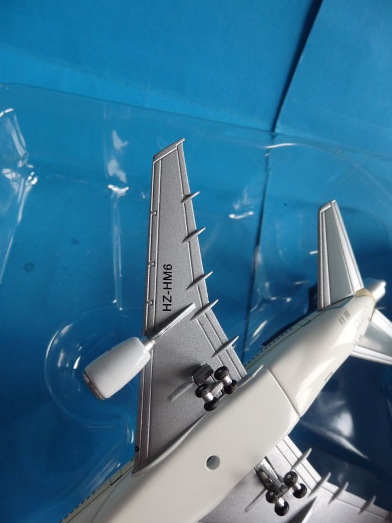 Jet X 1:400 Scale L-1011 Tristar Saudia Arabia  HZ-HM6  