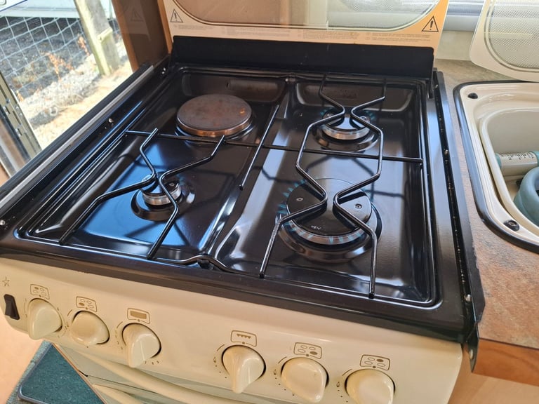 2004 ABBEY Vogue GTS 416 4 berth caravan with full size AWNING and MOTOR MOVER