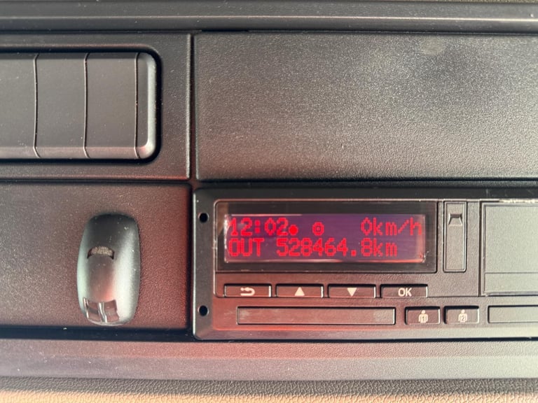 2020 DAF CF 340 6X2 BOX 