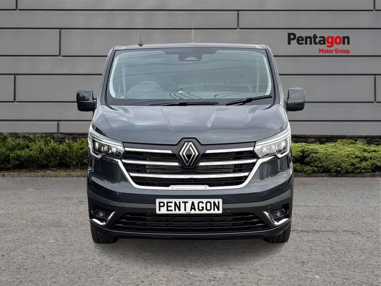  Renault Trafic LWB DIESEL TRAFIC LL30 BLUE DCI 170 EXTRA SPORT Diesel