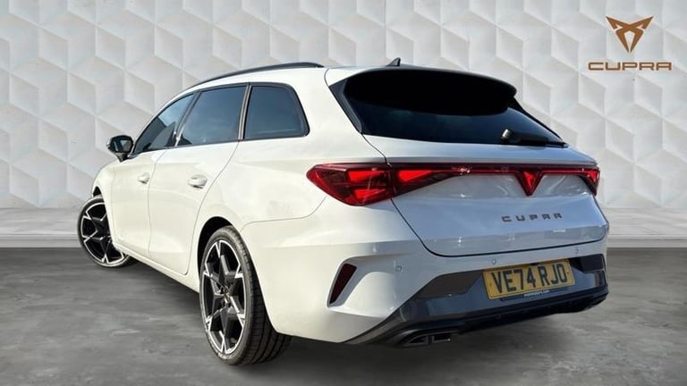 2025 Cupra Leon 1.5 eTSI (150ps) V2 DSG Automatic SUV Hybrid Automatic
