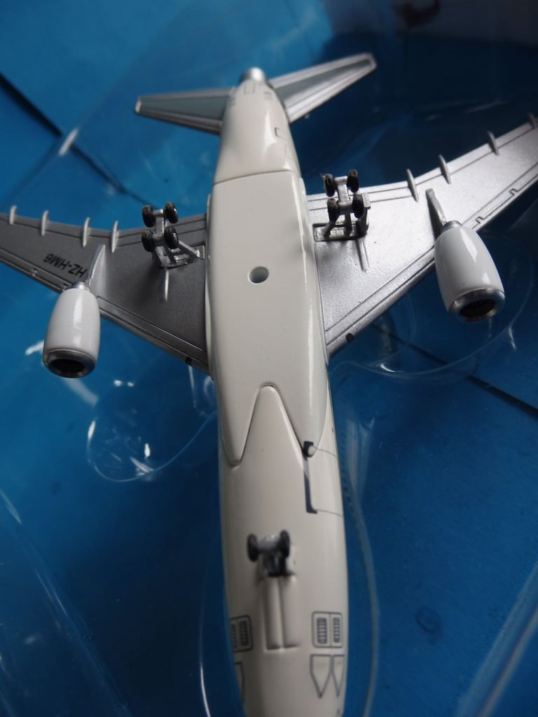 Jet X 1:400 Scale L-1011 Tristar Saudia Arabia  HZ-HM6  