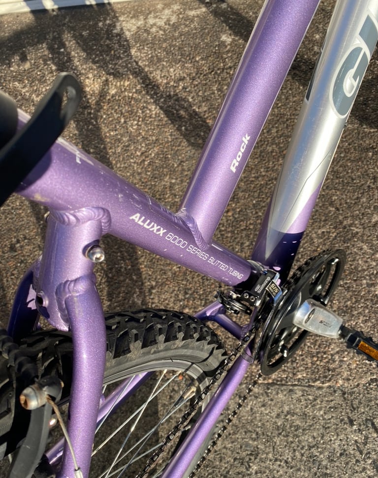 Ladies giant 17” bike