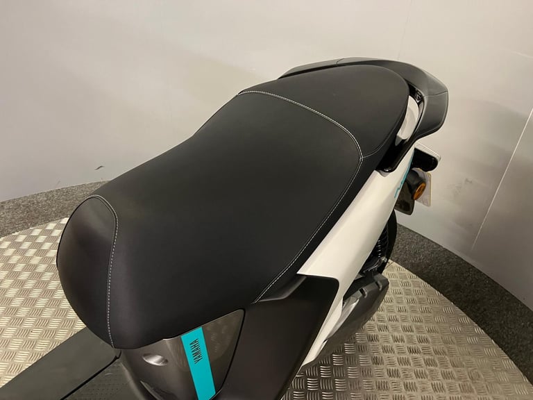Yamaha Neos 2022 72 Plate Twin Battery  Moped Ride from 16 years / 45 mile range