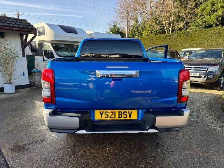 MITSUBISHI L200 2.2 DI-D DC Barbarian 4WD Euro 6 (s/s) 4dr Blue Manual Diesel 20