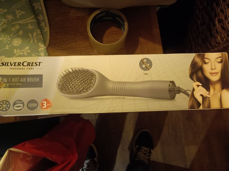 image for Brush/air dryer all in one
