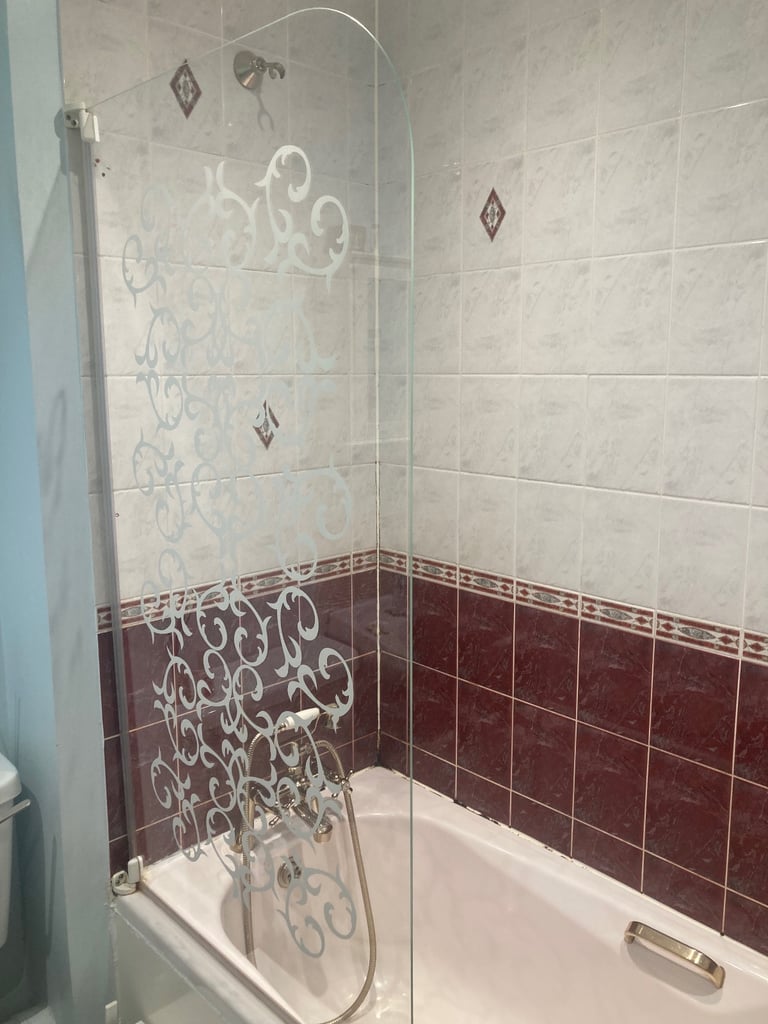 FREE Bathroom suite 