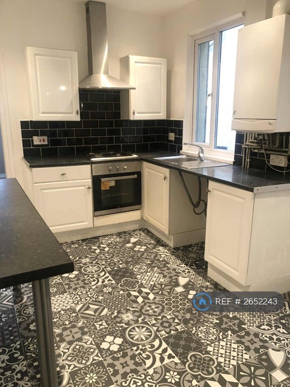 4 bedroom house in Kennard Street, Ton Pentre, Pentre, CF41 (4 bed) (#2652243)