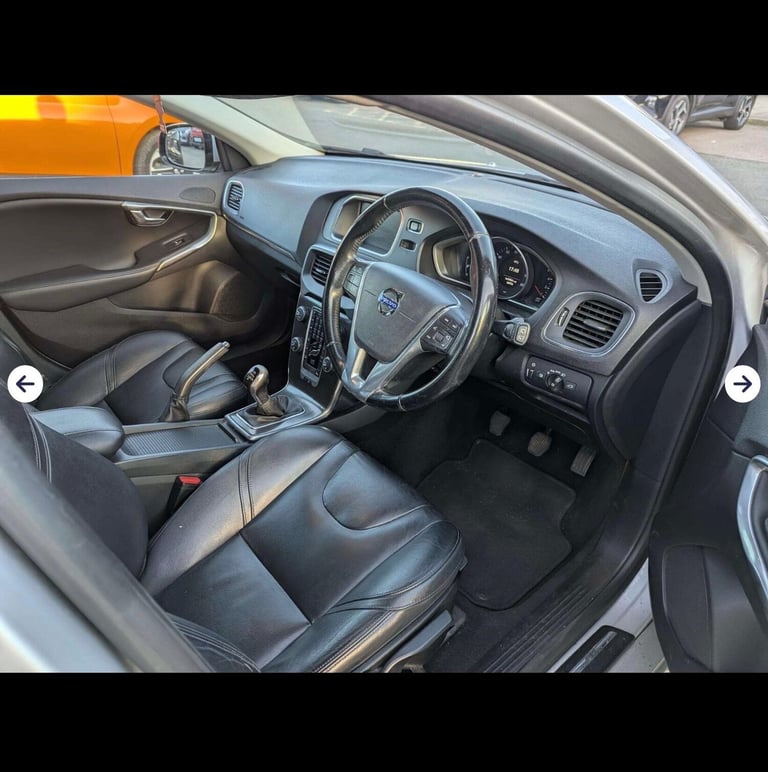 2015 Volvo V40 2.0 D3 SE Lux Nav Euro 5 (s/s) 5dr HATCHBACK Diesel Manual