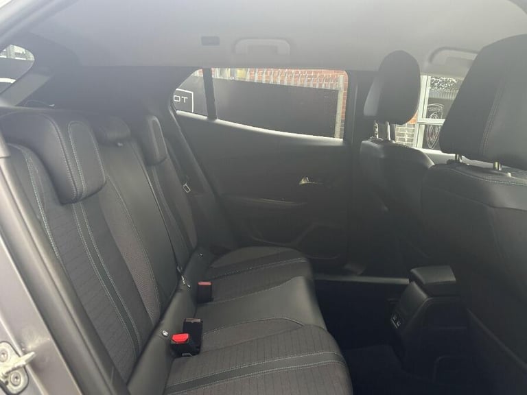 2022 Peugeot 2008 1.2 Puretech Allure Premium Suv 5dr Petrol Manual Euro 6 (s/s) (100 Ps) HATCHBA...