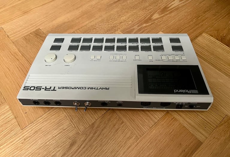 Roland TR-505 Drum Machine + ROM Expansion Linn LM-1, LinnDrum & Oberheim