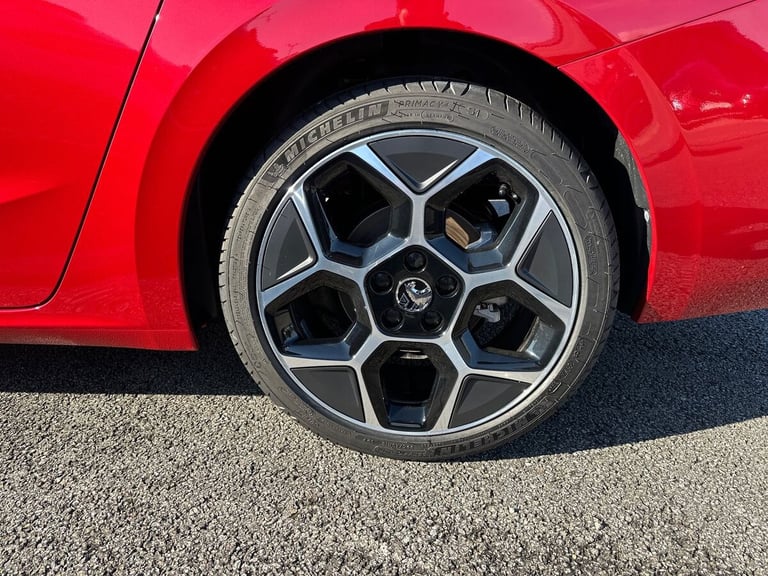 2025 Vauxhall Astra Astra 1.2 Turbo 130 Ultimate 5Dr Estate Estate Petrol Manual