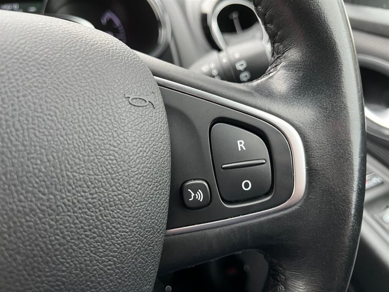 2017 Renault Clio 1.5 dCi 90 Dynamique S Nav 5dr Auto HATCHBACK DIESEL Automatic