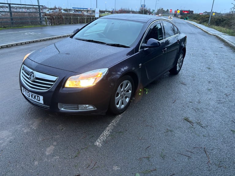 Vauxhall, INSIGNIA, Saloon, 2013, Manual, 1956 (cc), 4 doors