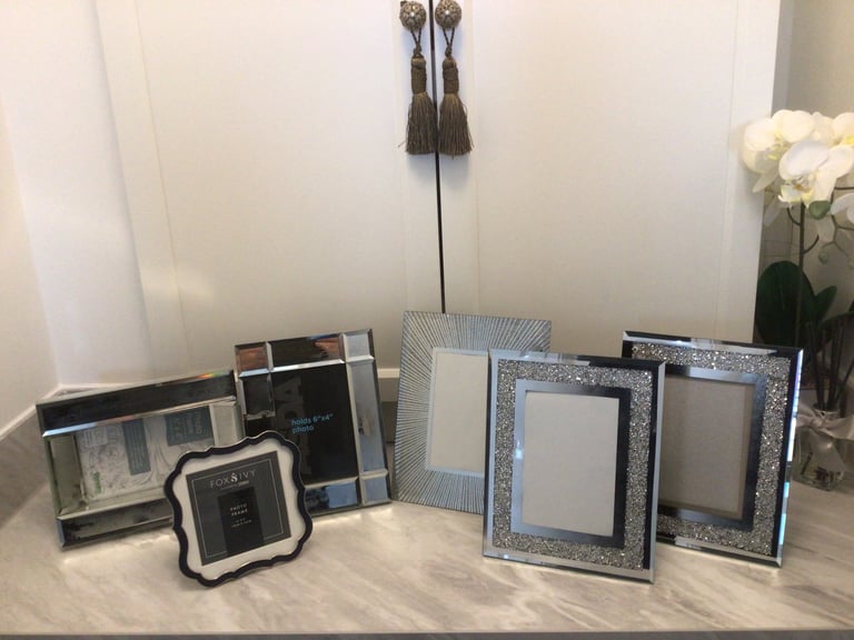 image for Picture Frames and Plant Table Stand