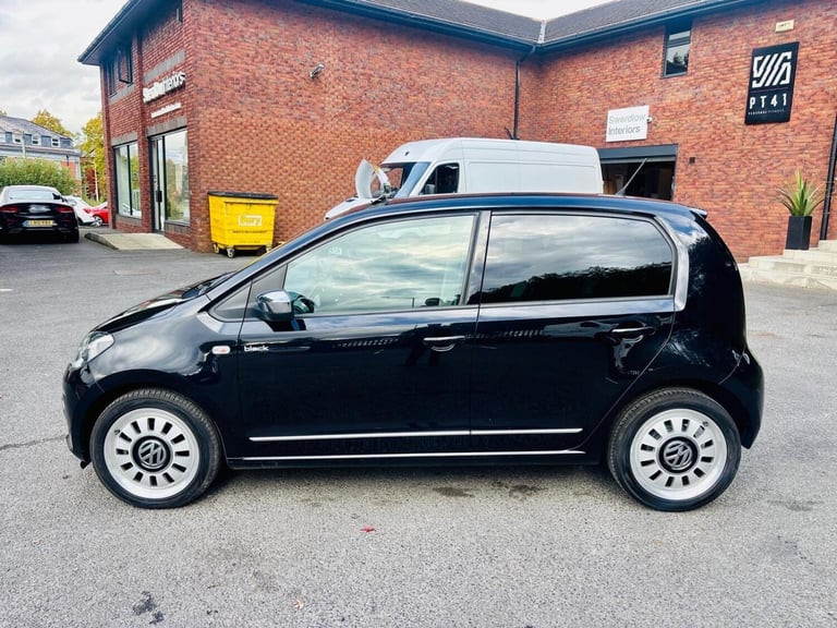 VOLKSWAGEN UP 1.0 High up! 2013