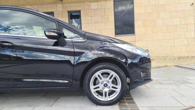 2013 Ford Fiesta 1.25 82 Zetec 5dr HATCHBACK Petrol Manual