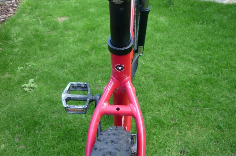 Carrera Kraken 27.5 ((Original Bike)) 18inch  Medium Bike Frame Size 