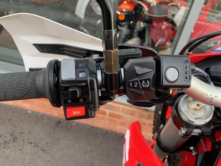 GAS GAS ES 700 - ONE OWNER - 2 YEAR WARRANTY