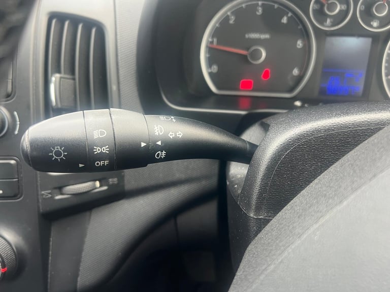 2011 Hyundai i30 1.6 CRDi Comfort 5dr HATCHBACK DIESEL Manual