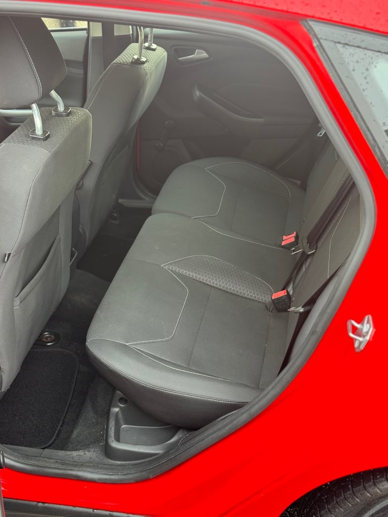 Ford, FOCUS, Hatchback, 2015, Manual, 999 (cc), 5 doors