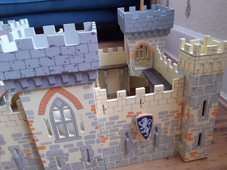 Papo Toy Weapon Master Castle