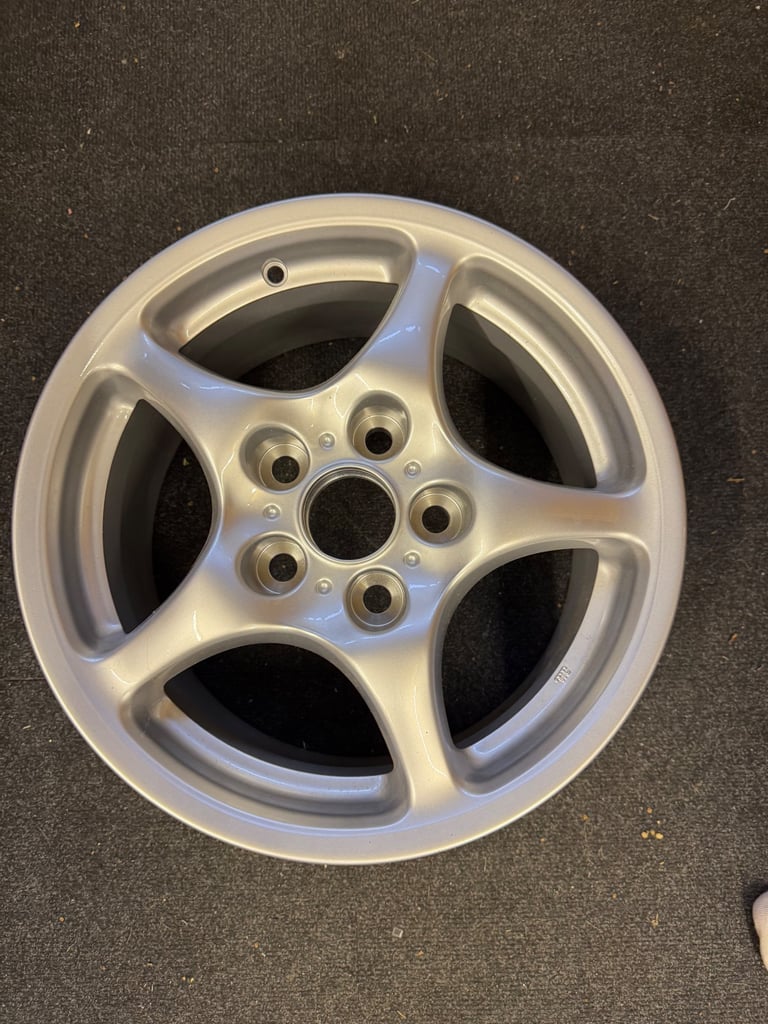 Genuine new Toyota MR2 MK2 Alloy Wheel
