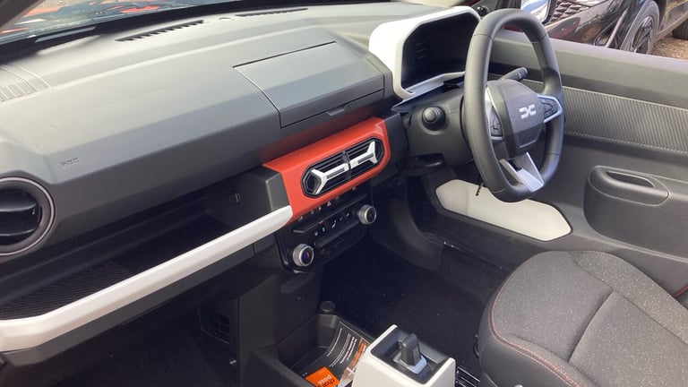 2025 Dacia Spring 27kWh Expression 65 48kW 5dr Auto Electric Hatchback Hatchback Electric Automatic