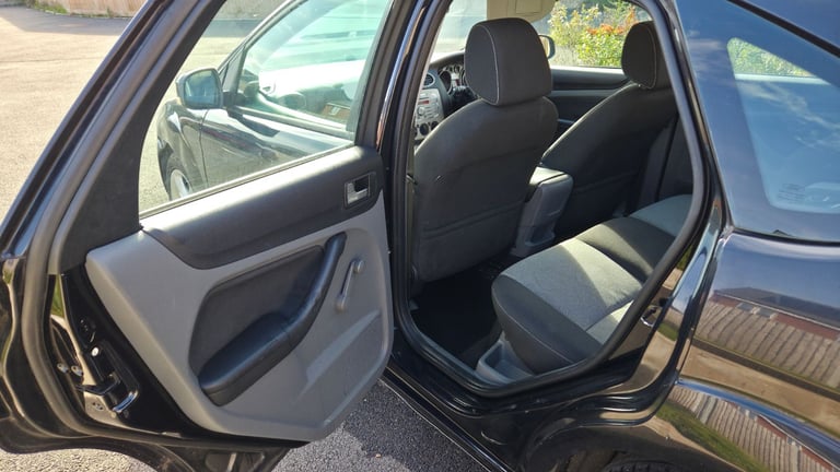 Ford, FOCUS, Hatchback, 2009, Manual, 1560 (cc), 5 doors