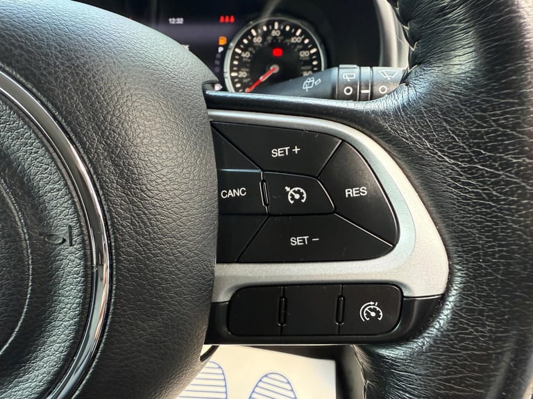 2017 Jeep Renegade 1.4T MultiAirII Limited Auto 4WD Euro 6 (s/s) 5dr ESTATE Petrol Automatic