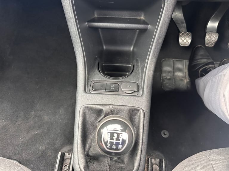 2019 69 VOLKSWAGEN UP! 1.0 MOVE UP! HATCHBACK 3DR PETROL MANUAL EURO 6 (S/S) (60
