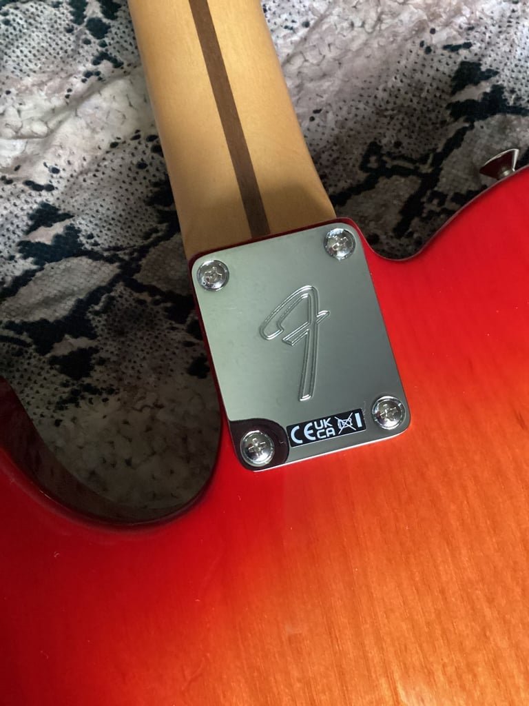 Fender Player II Telecaster - Chambered Ash / Rosewood / Aged Cherry Burst