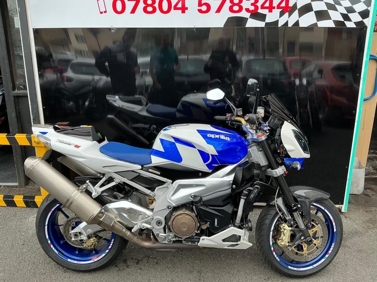 Aprilia Tuono 1000 free delivery 