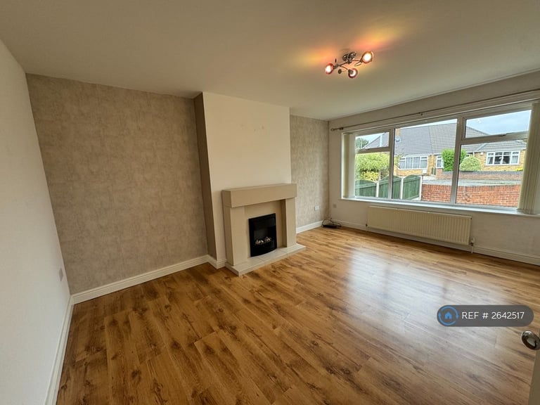image for 2 bedroom house in Parkhill Crescent, Barnby Dun, Doncaster, DN3 (2 bed) (#2642517)