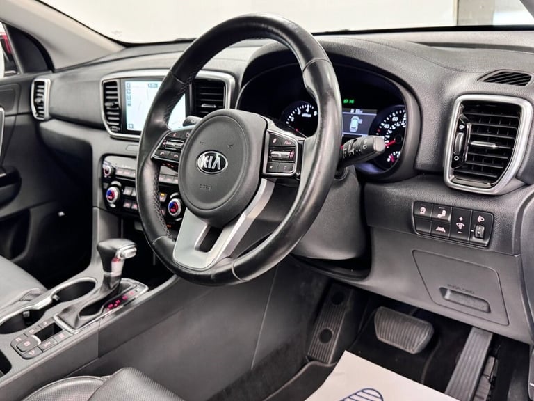 2018 Kia Sportage 1.6 T-GDi 4 DCT AUTO AWD 4WD 175 BHP + SAT NAV + GLASS SUNROOF + HEATED LEA EST...