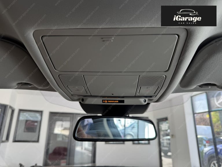 2016 Jaguar XF 2.0d Portfolio Saloon 4dr Diesel Auto Euro 6 (s/s) (180 ps) Saloon Diesel Automatic