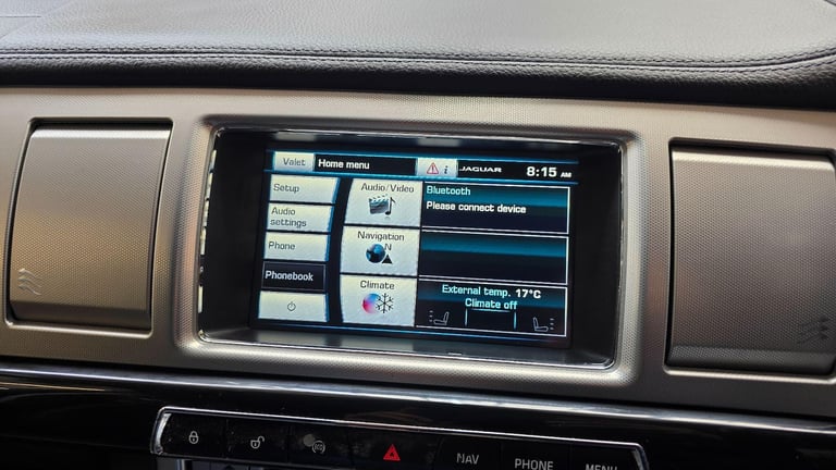  Jaguar XF 2.0I PORTFOLIO ULEZ FREE LOW MILEAGE  Petrol Automatic