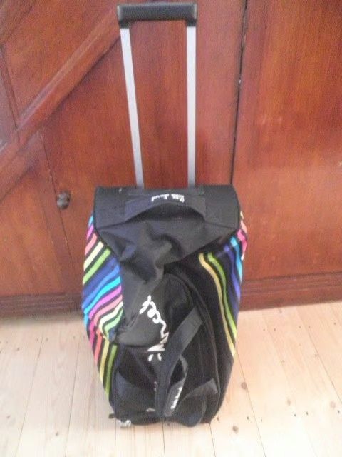 Large Duffle Bag Holdall Little Marcel Brand Wheeled  Suitcase Medium 2 wheels Black